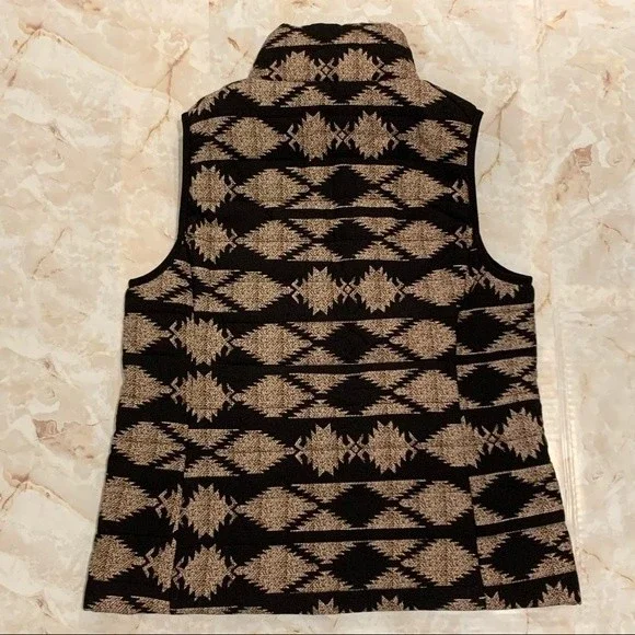 Entro Women’s Aztec Zip Up Vest - Medium - Picture 4 of 7